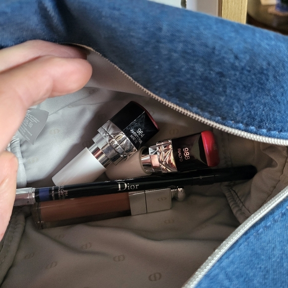 Dior makeup bag with makeup - Picture 7 of 7